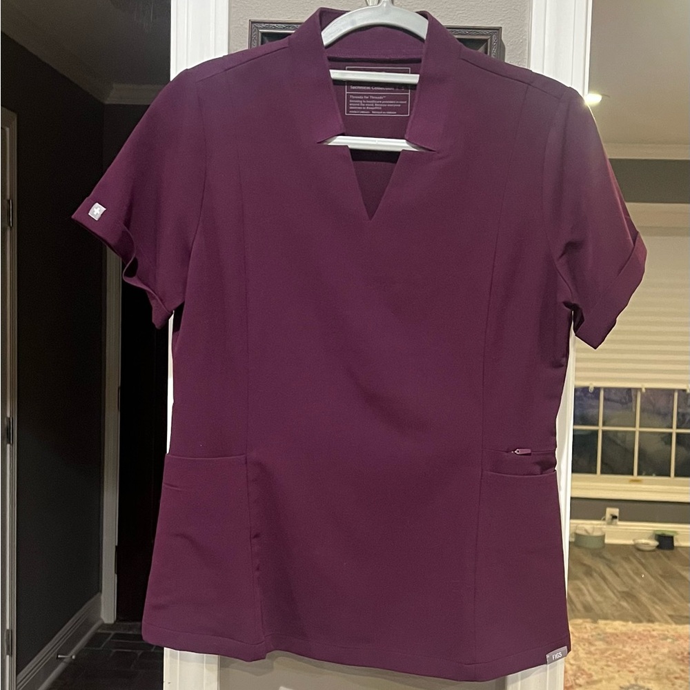 Figs Odessa slim top